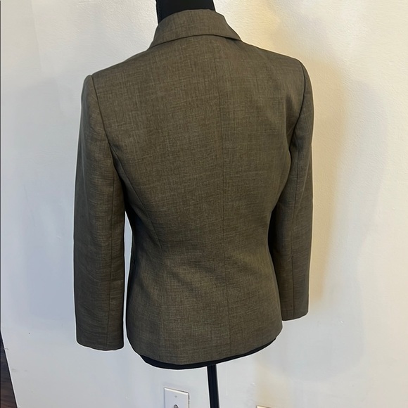 Nine West Classic Women's Two Button Blazer, Sz 2. - Picture 4 of 8